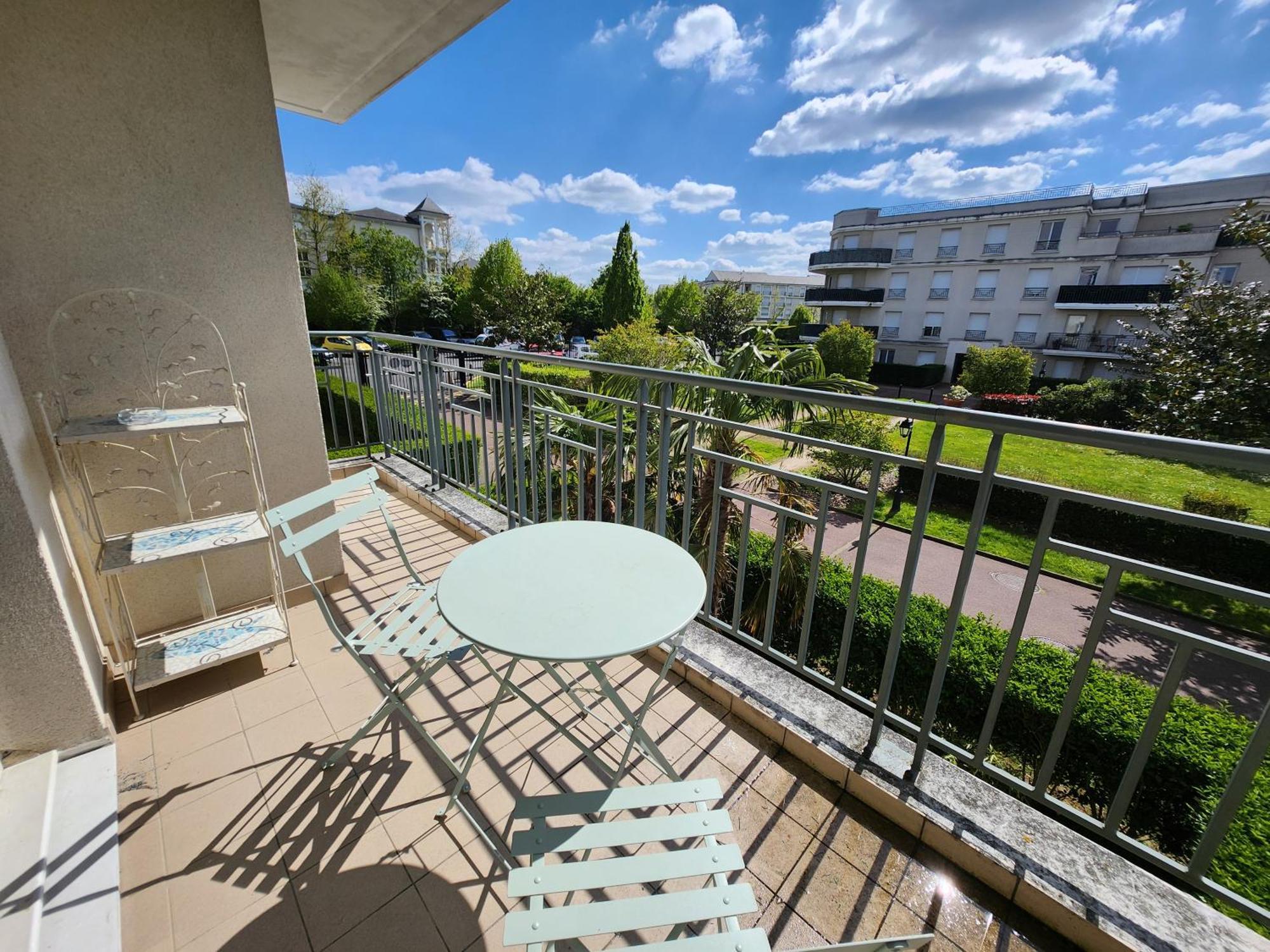 5' Disneyland Cozy Appartment Montevrain Bagian luar foto
